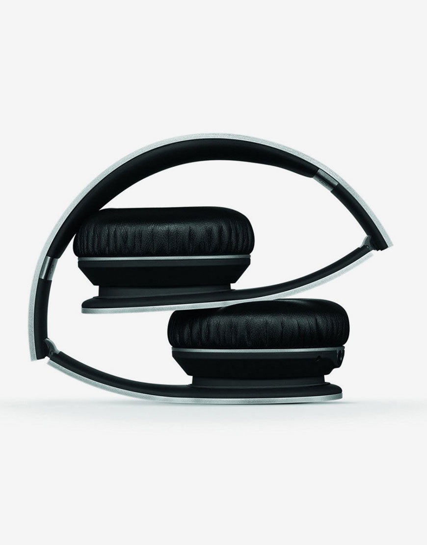 Beats Wireless On-Ear Headphone (1)